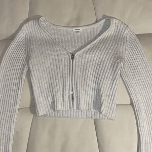 Garage🤍 long sleeve zipped crop top